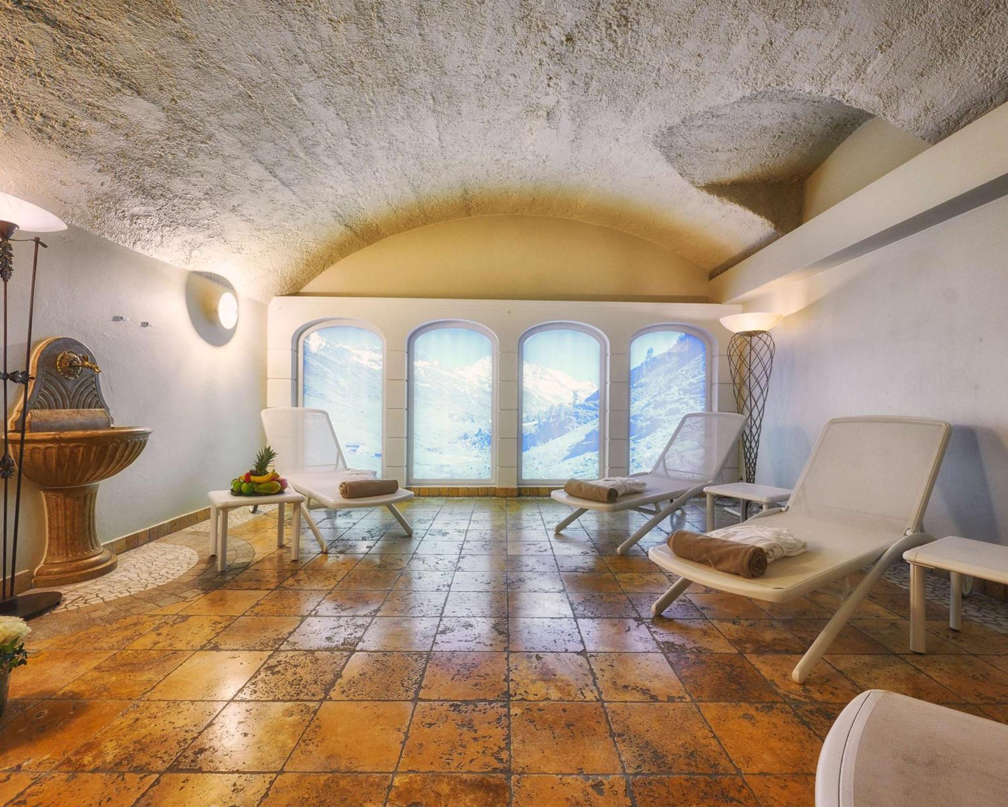 Hotel Flueela Davos - The Unbound Collection By Hyatt Bagian luar foto
