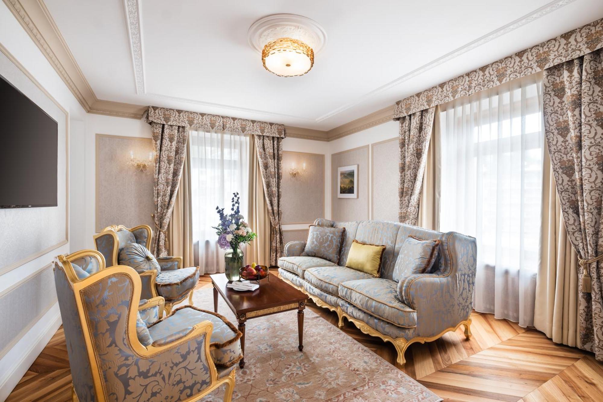 Hotel Flueela Davos - The Unbound Collection By Hyatt Bagian luar foto
