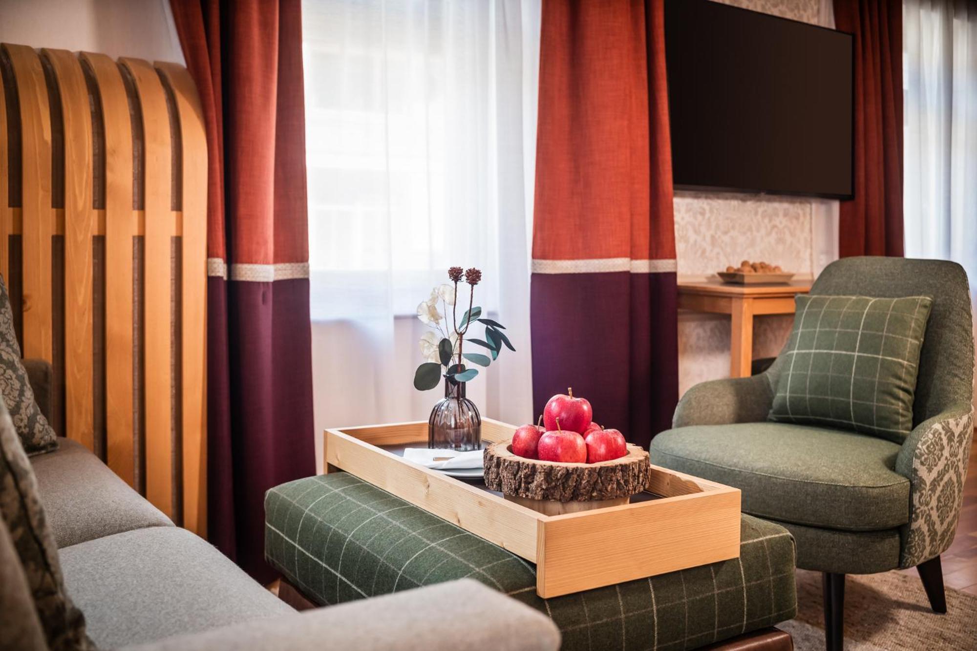 Hotel Flueela Davos - The Unbound Collection By Hyatt Bagian luar foto